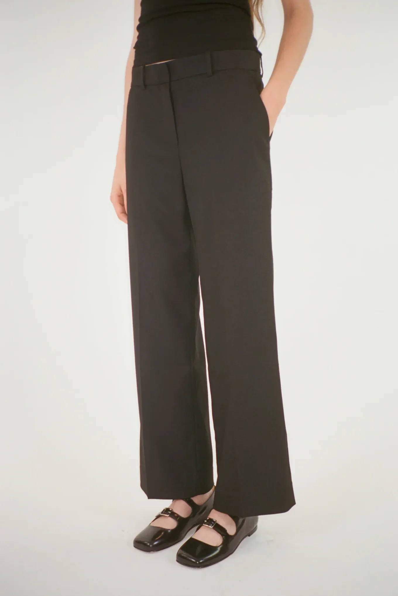 Cheap Sandy Liang Boxy Pant In Black